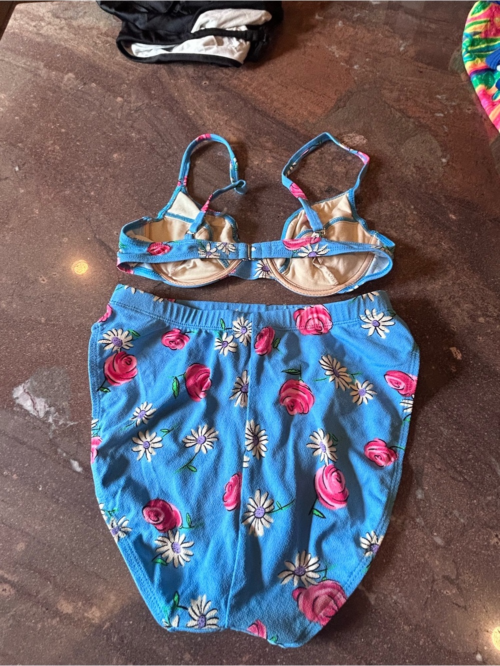 RAREVintage Jantzen Blue Floral Underwire 2 piece Set with Pink Roses from 1996 - Picture 3 of 13